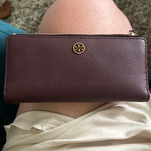Tory Burch Walker Zip Slim Wallet